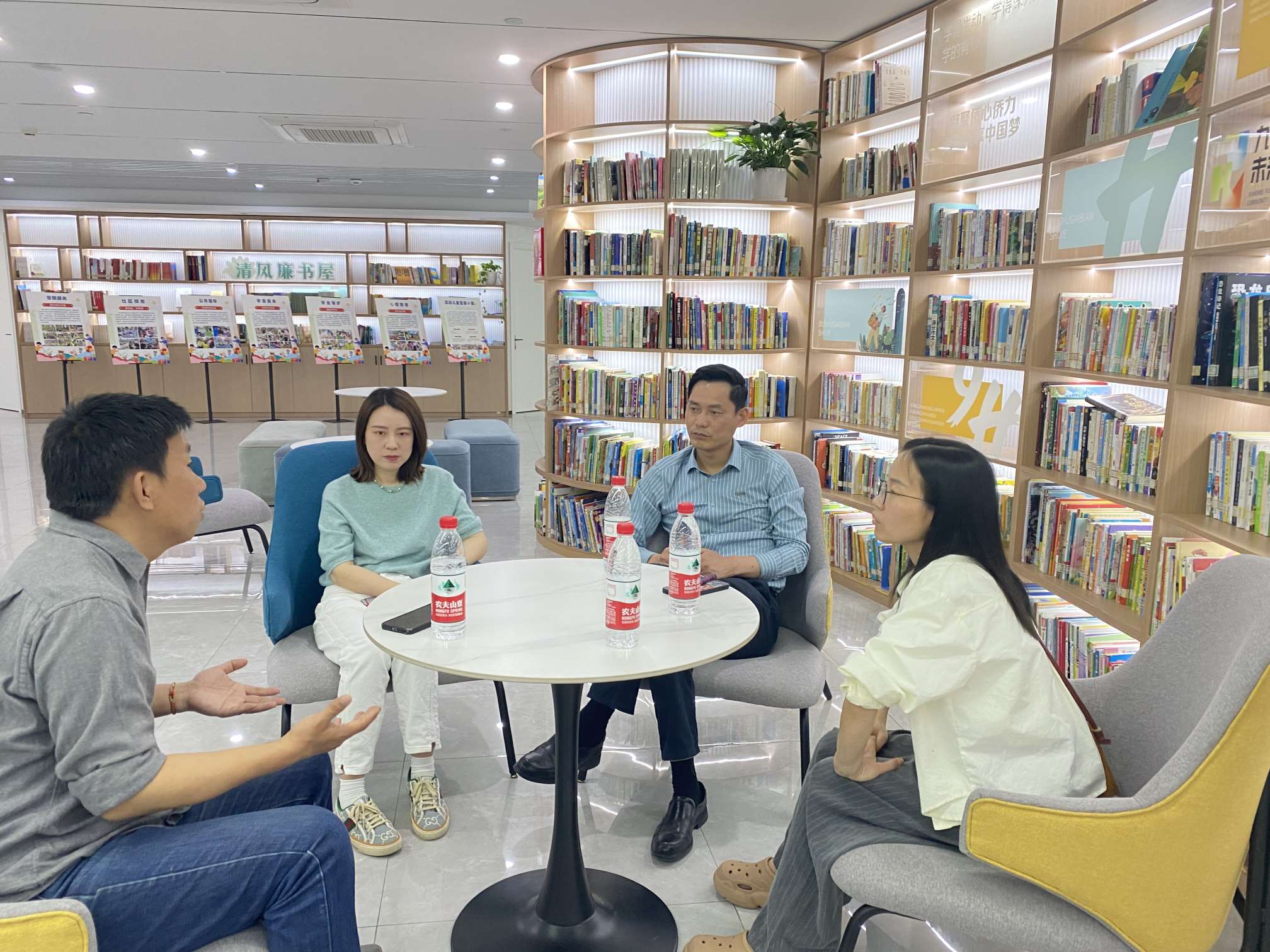 社区童书馆踩点